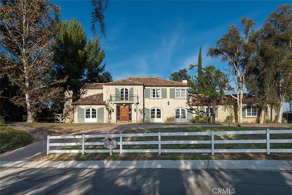 5747 Hoback Glen Rd, Hidden Hills, CA 91302 | MLS #SR26007221 | Zillow