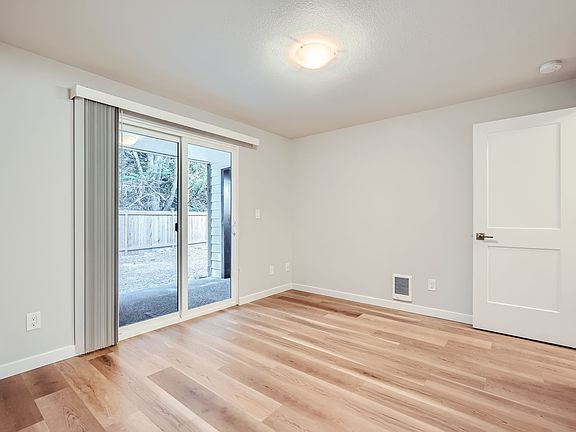 2nd image of 475 E North Bend Way #58c7a90fd