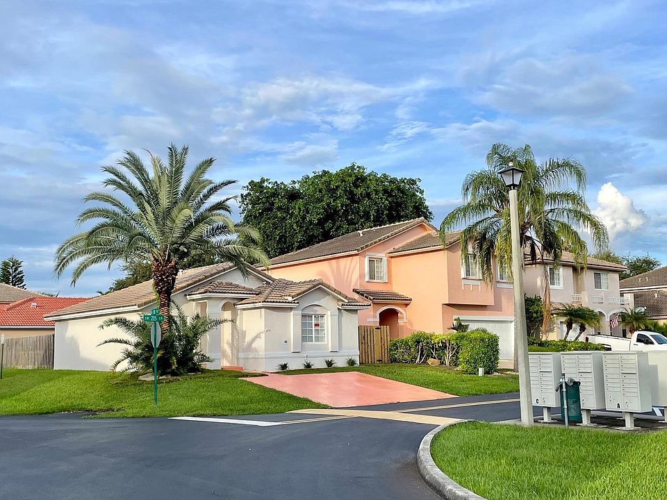 1st image of 8859 SW 215th Ln