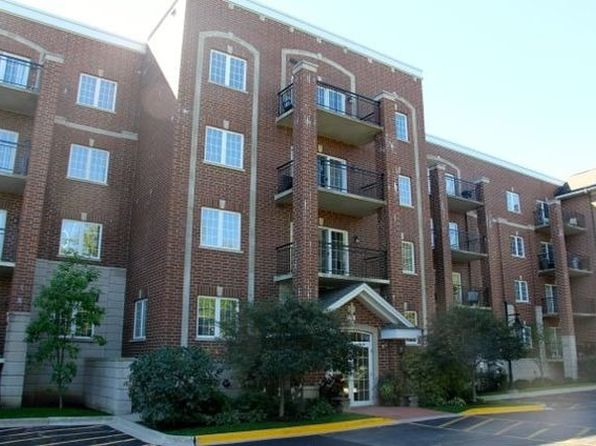 1479 N Milwaukee Ave APT 203