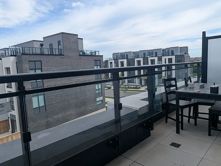 405 Dundas St W #311 — Photo 23