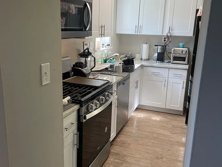 5711 Rollins Ln — Photo 15