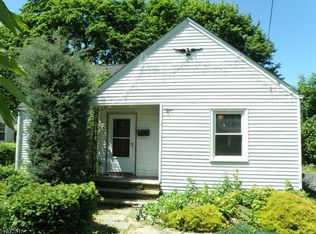 65 Kingston Rd, Parsippany, NJ 07054