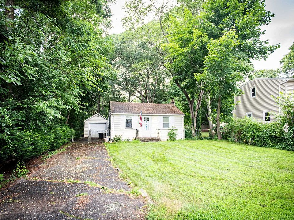 1st image of 16 Rosemary Ln