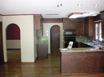 5th image of 1960 Lombardy Dr