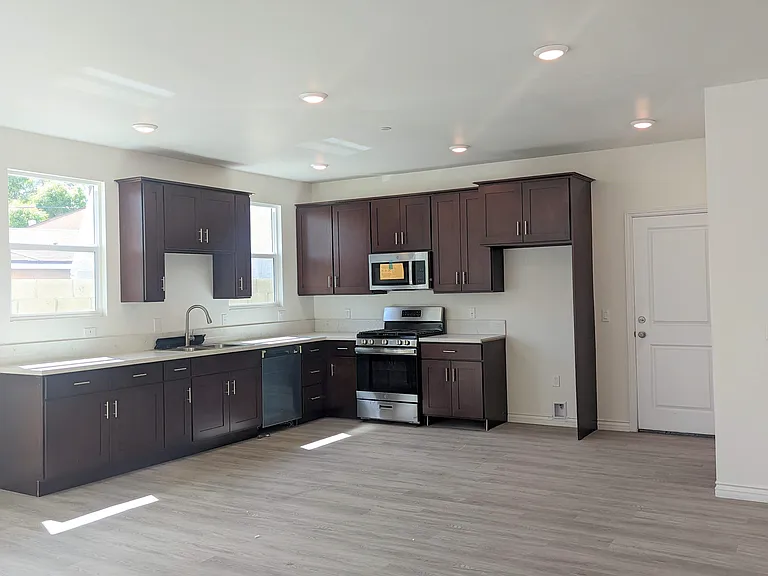 15109 Logos Ct — Photo 3