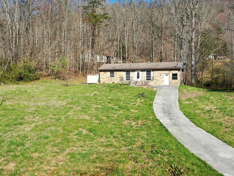1st image of 201 Meadowood Cir