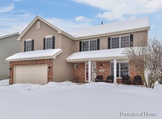 ON303 Sulley Sq, Geneva, IL 60134