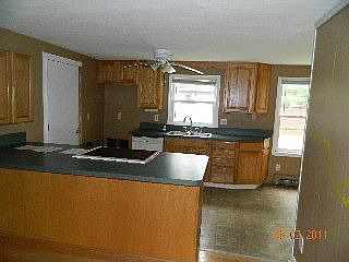 3rd image of 919 Fritzler Dr