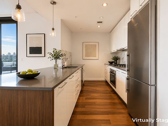 3rd image of 80 Metropolitan Ave Penthouse Phc