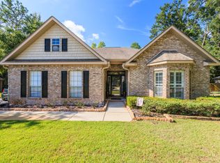 38 Camellia Ct, Freeport, FL 32439