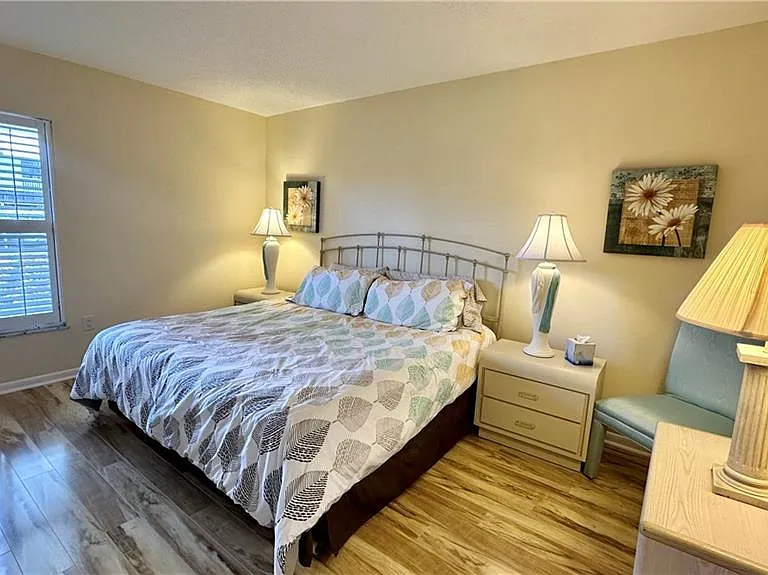 6979 Winkler Rd #117 — Photo 10