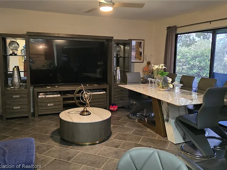 120 Sheppard Rd NW — Photo 11