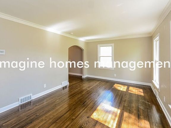 2nd image of 2009 County Road D W