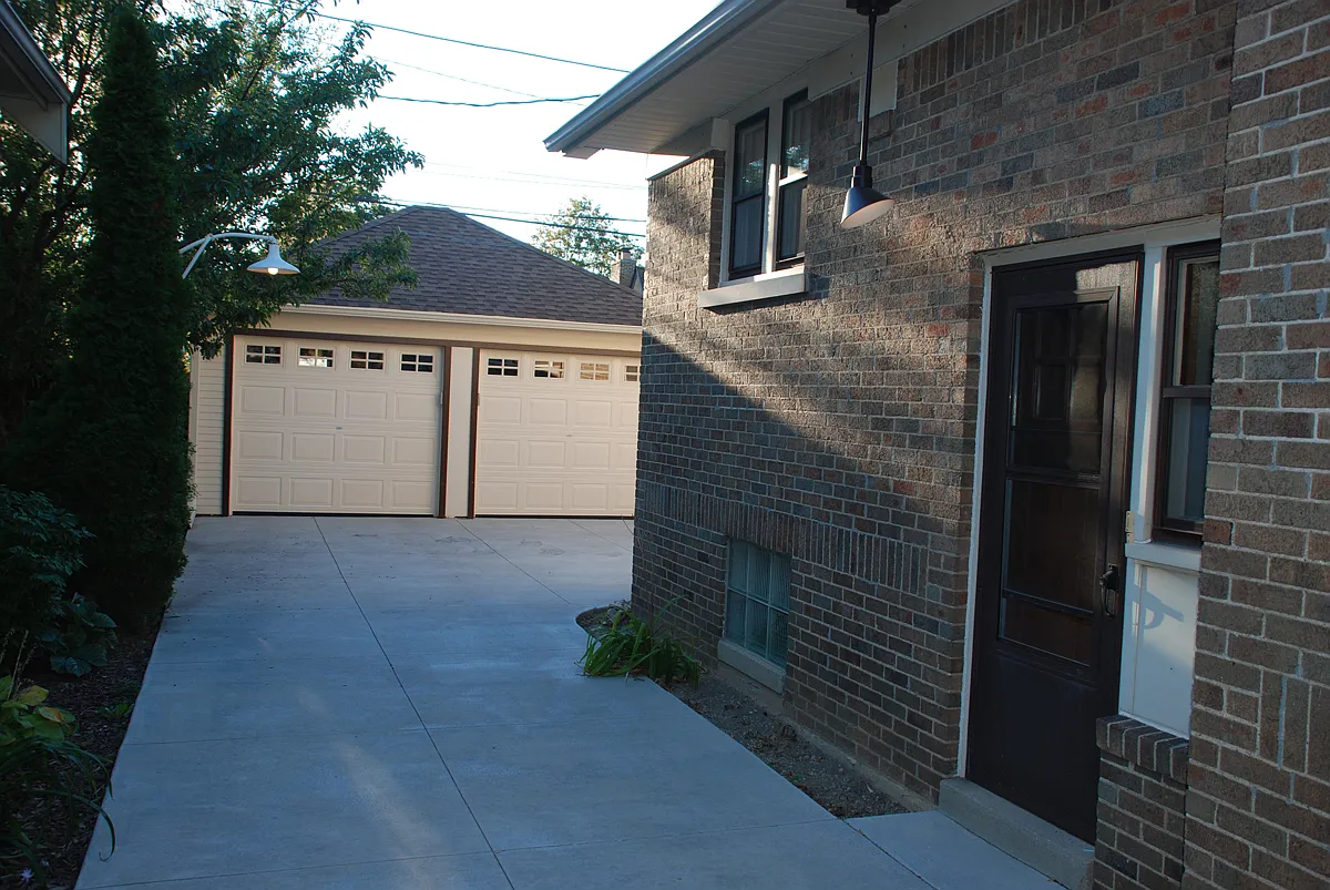2 bed, 900 sqft, $1,450 — Photo 2