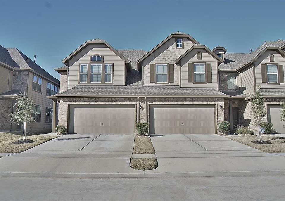 1st image of 8403 Columbia Forest Dr