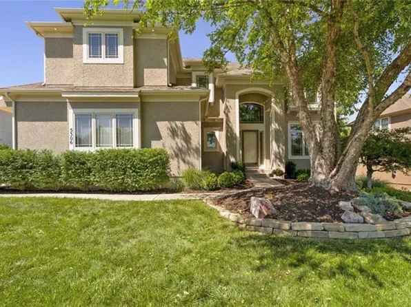 5306 W 165th Ter, Overland Park, KS 66085