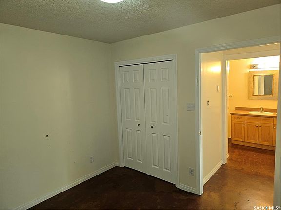 5th image of 924 Montague STREET