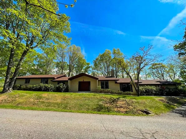 515 Pine Ridge Rd, Wytheville, VA 24382