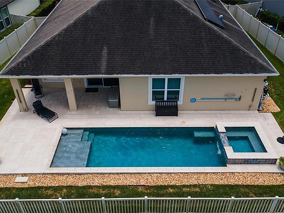 2nd image of 18233 ROSEATE DRIVE