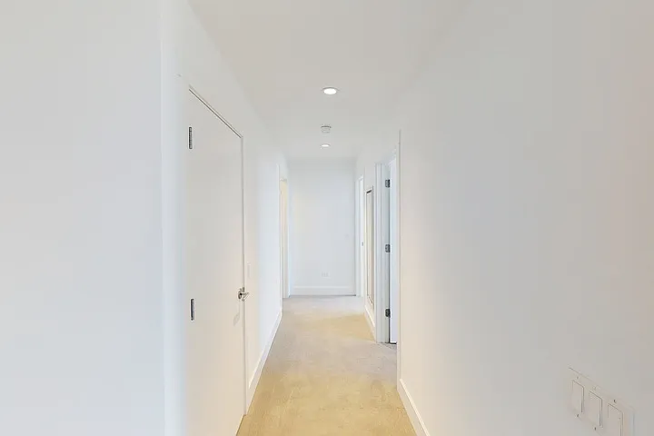 Shoreland — Photo 335