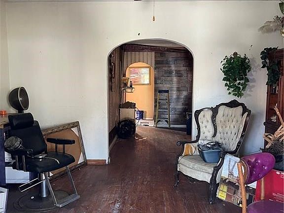 2nd image of 2700-02 Soniat St
