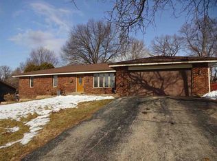6092 Abington Dr, Rockford, IL