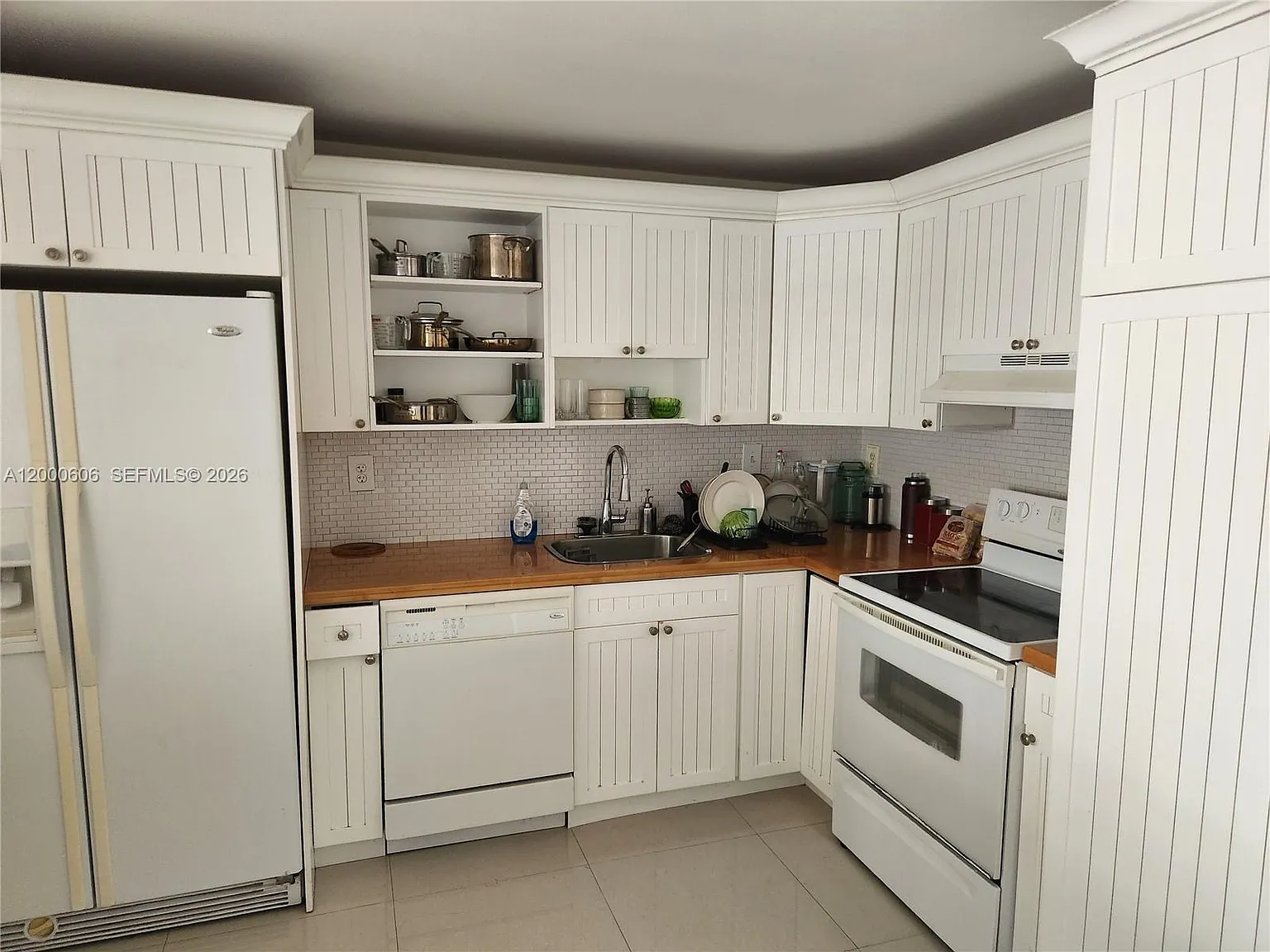 1865 Brickell Ave — Photo 2
