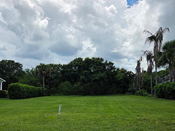 2nd image of 6385 Tropical Way