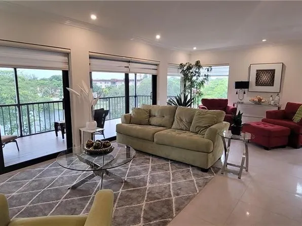 6010 S Falls Cir Drive #423, Lauderhill, FL 33319