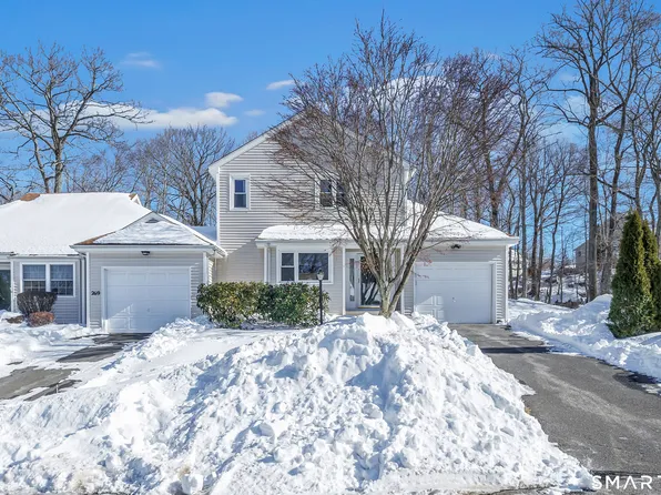 268 Navajo Loop #268, Shelton, CT 06484