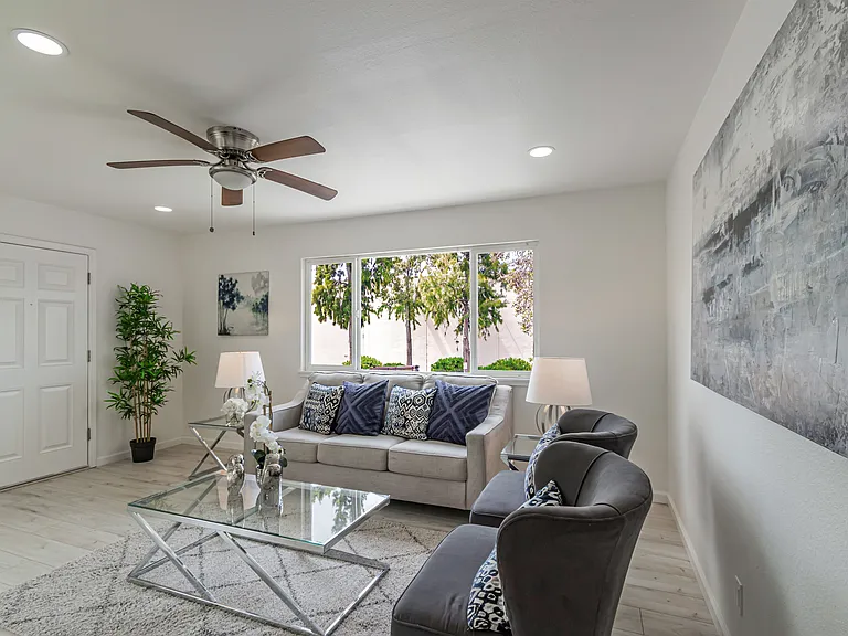 295 Rio Verde Pl #4 — Photo 6
