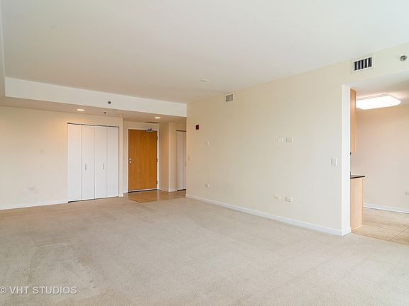 4th image of 77 S Evergreen Ave Unit 1204