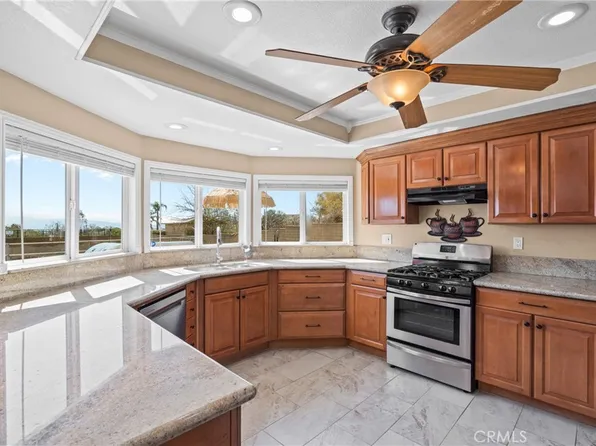 9543 Sunflower St, Alta Loma, CA 91737