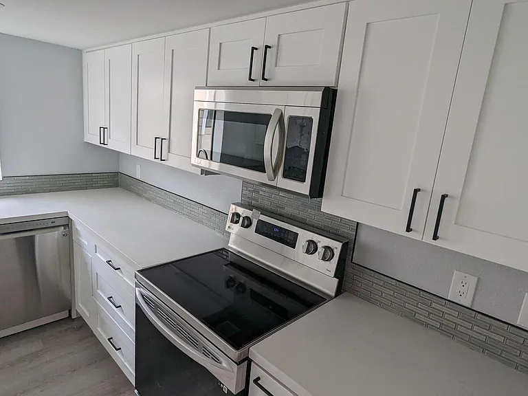 4022 Mahaila Ave — Photo 4
