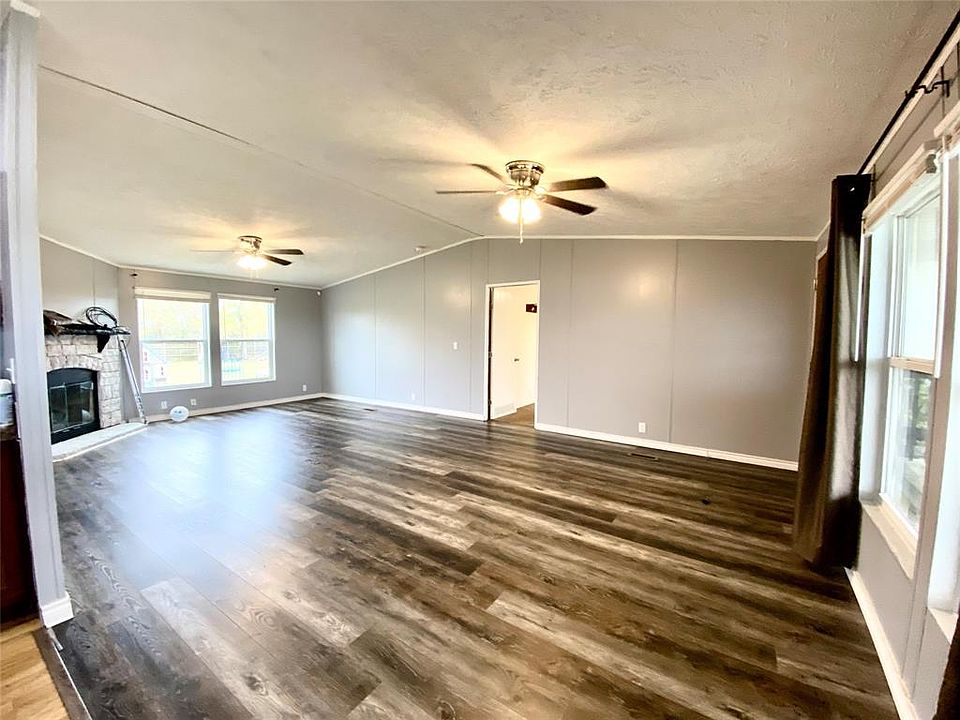 1st image of 10423 Glenwood Dr