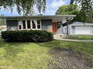 2916 Pinehurst Ave, Racine, WI 53403