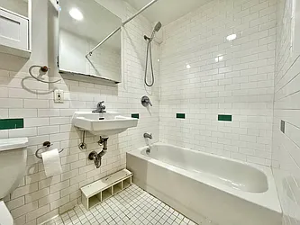 Rented by Astoria Realty