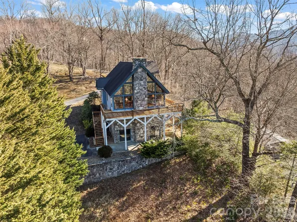 164 Bluebird Ln, Maggie Valley, NC 28751