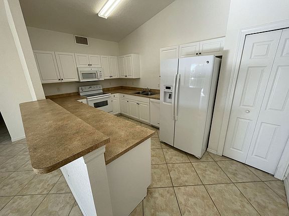5th image of 1065 Hancock Creek South Blvd APT 204