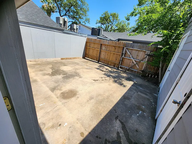 2677 Gessner Rd #202 — Photo 7