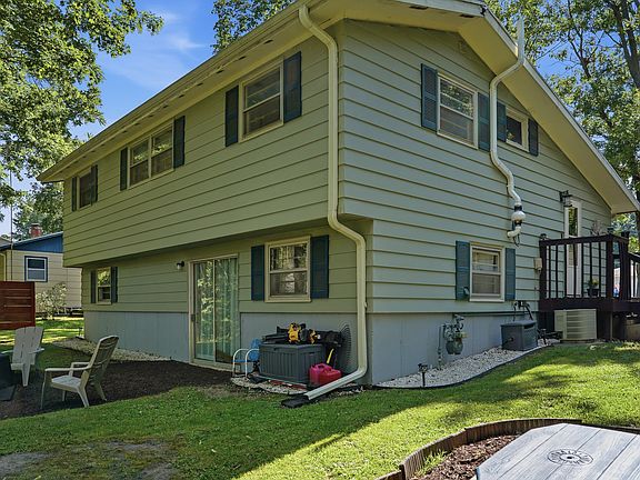 4th image of 1104 Elm Pl