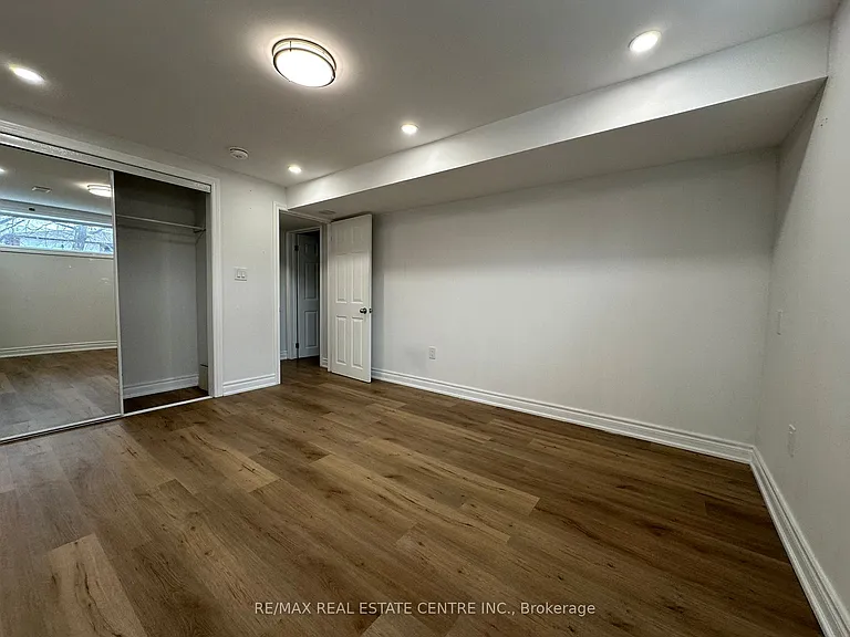 67 York Rd #BASEMENT — Photo 13