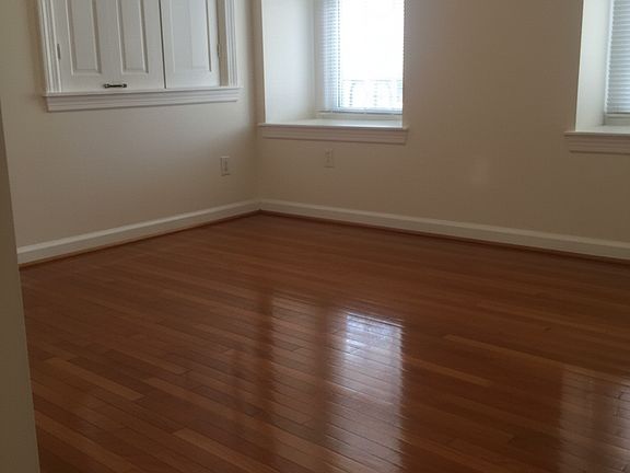 4th image of 420 W Ruscomb St Rear 1STFL
