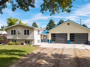 612 7th St, Edgeley, ND 58433