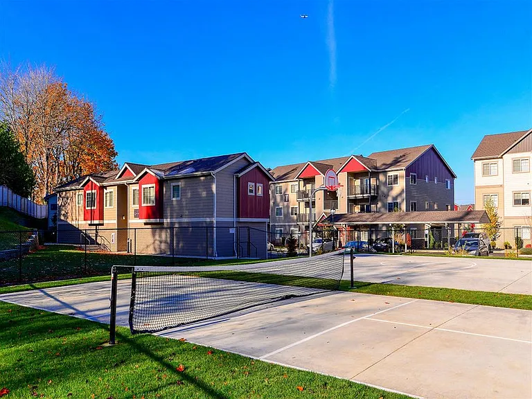 The Arbors at Edgewood — Photo 22