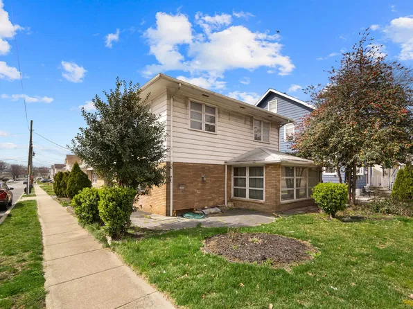 440 Rutherford Ave, Lyndhurst, NJ 07071