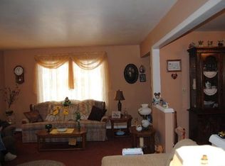 9631 W Hayes Pl, West Allis, WI 53227
