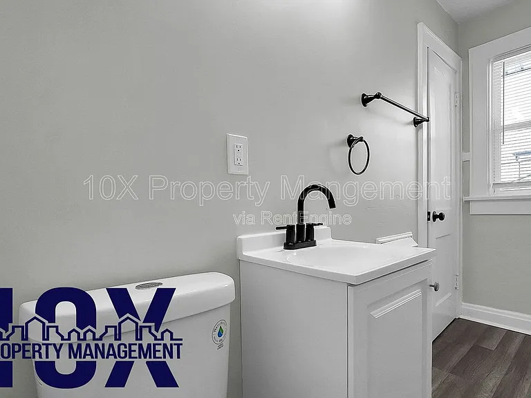 864 Fairwood Ave — Photo 17