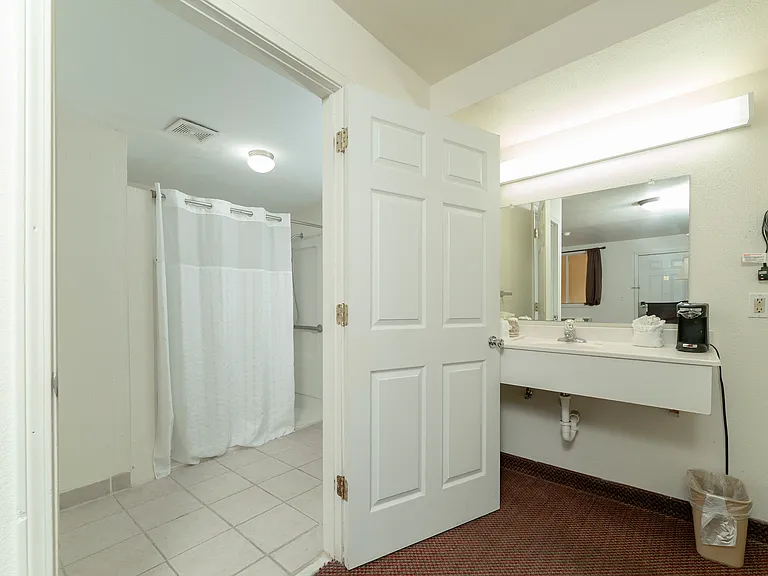 2325 Oklahoma Ave #A — Photo 6